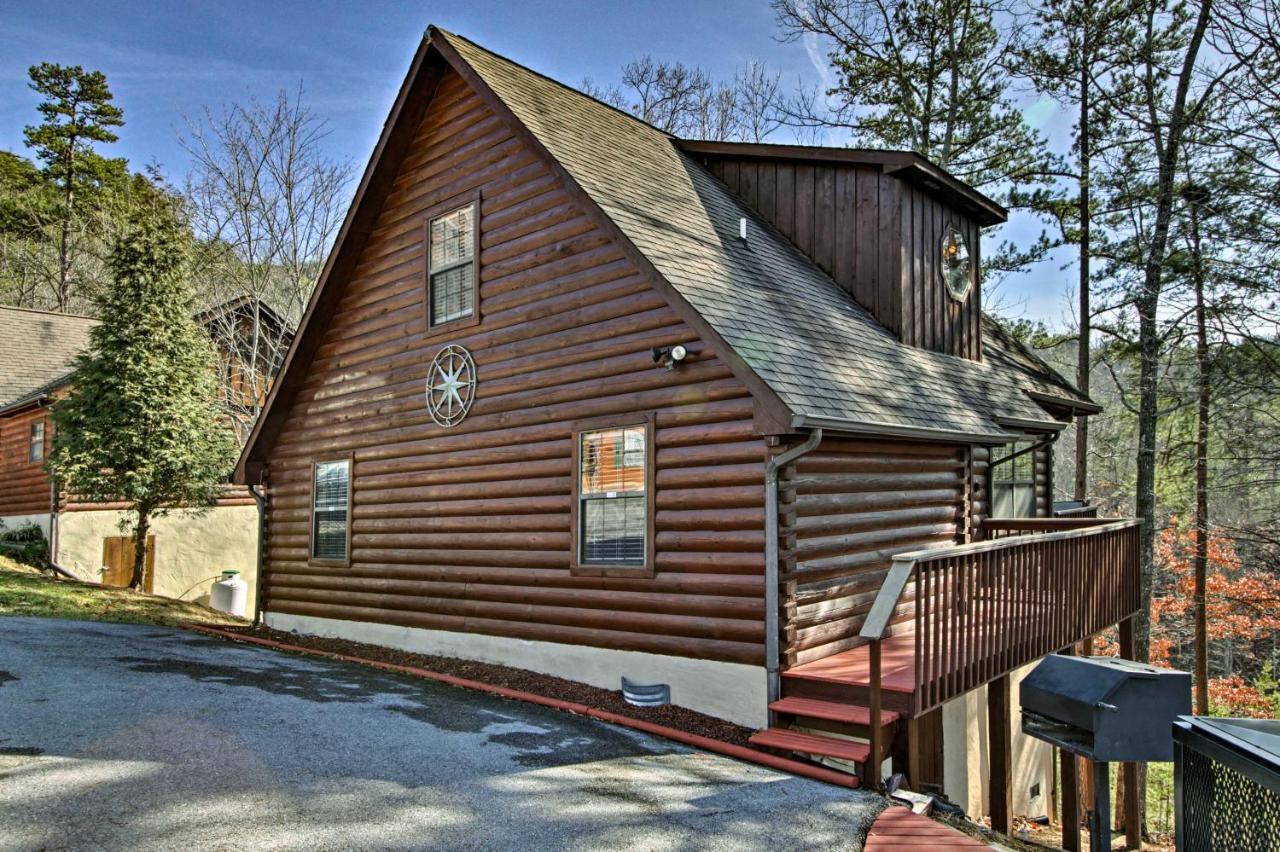Sevierville Cabin With Hot Tub, Views And Pool Access! Exterior photo