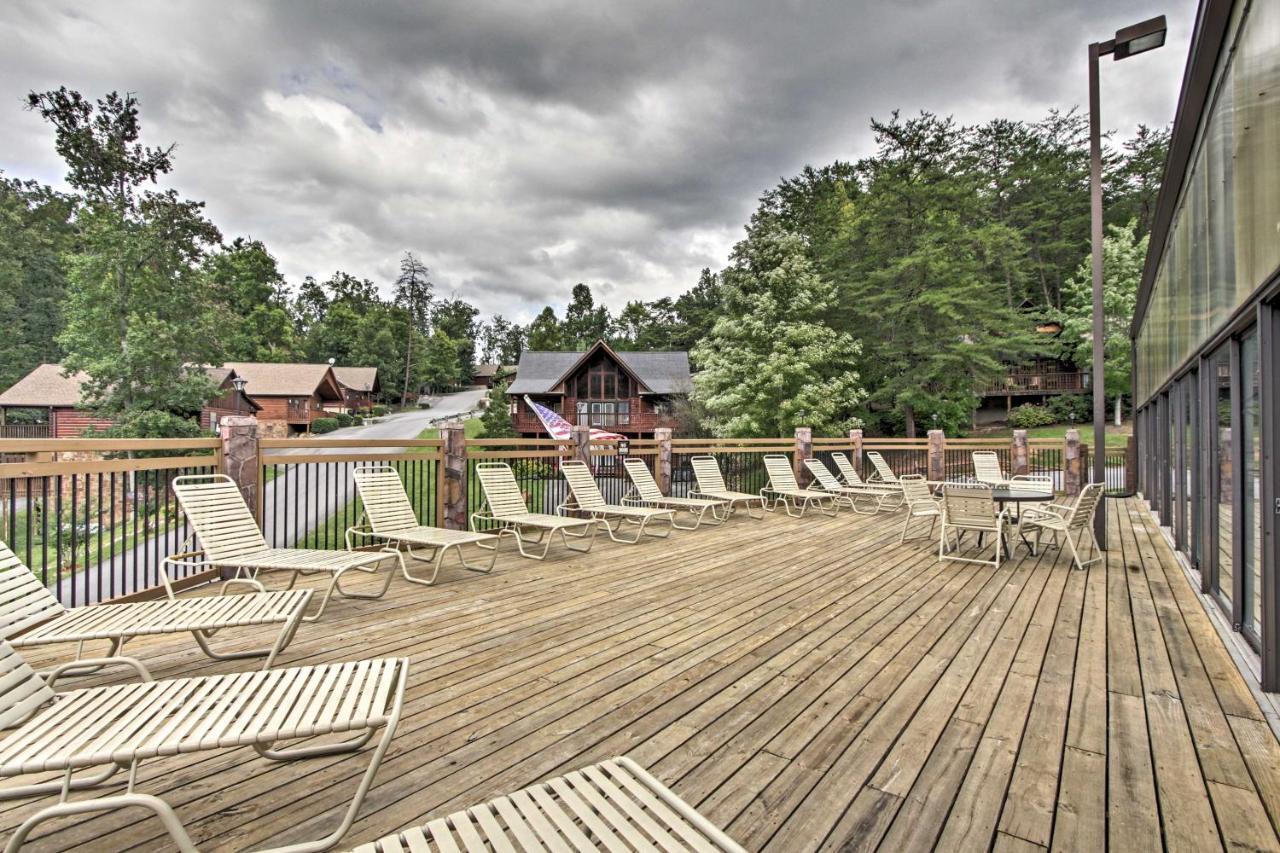 Sevierville Cabin With Hot Tub, Views And Pool Access! Exterior photo